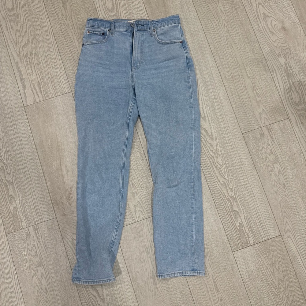ABERCROMBIE AND FITCH JEANS 4 - Picture 6 of 8